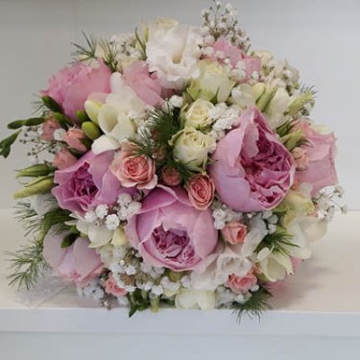 Bukiet ślubny z okrągłych róż Austin nr 545