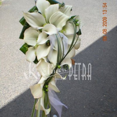 Svatební kytice převislá z kal č. 263