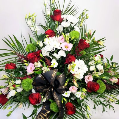 Smuteční kytice vypichovaná č. 11