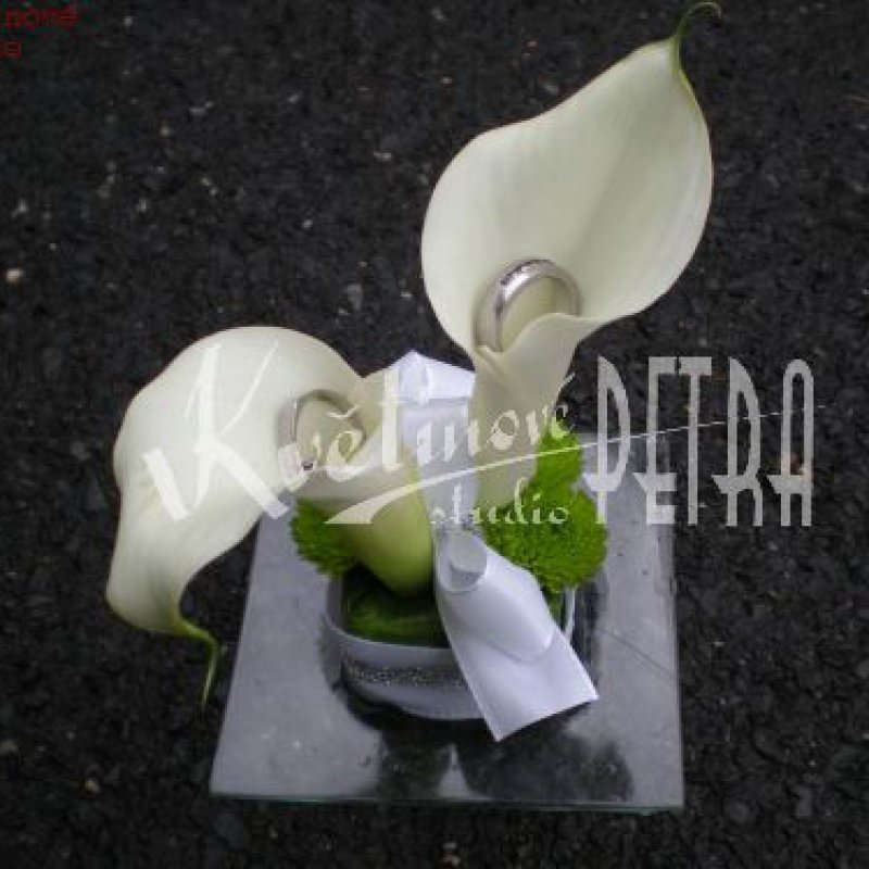 Dekorace na snubní prstýnky č. 5