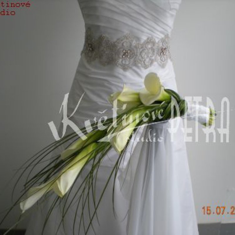 Svatební kytice přes ruku č. 363