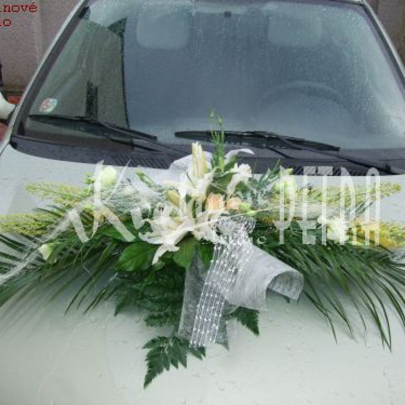 Svatební aranžmá na auto č. 59