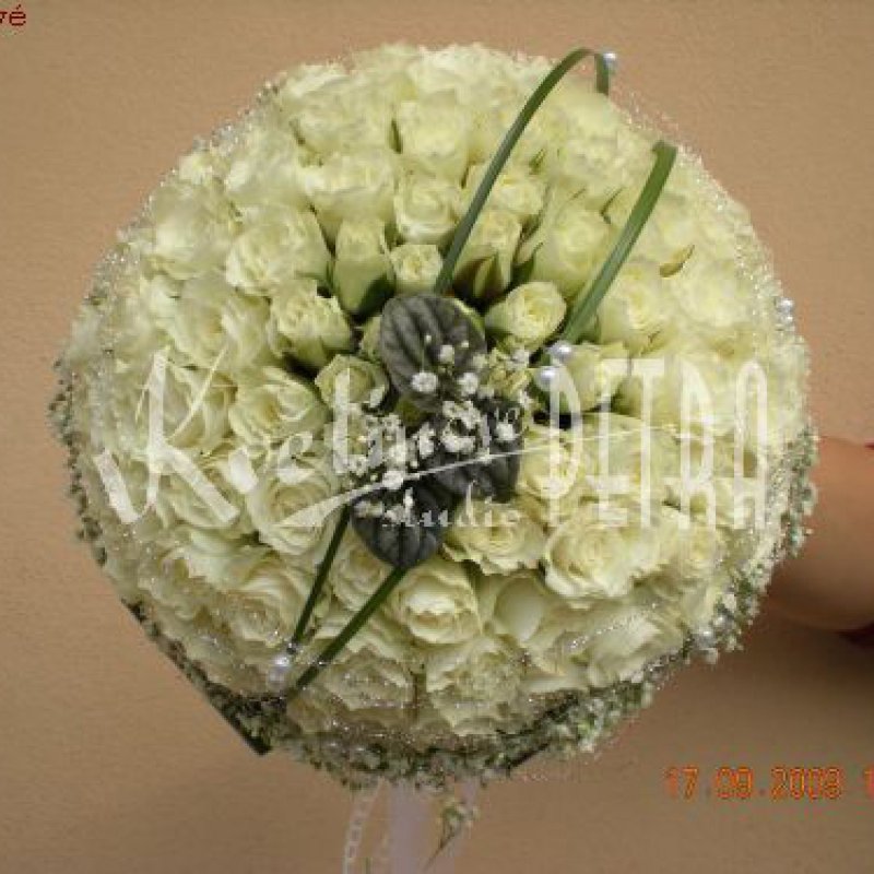 Svatební kytice kulatá č. 337