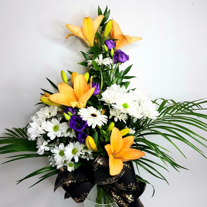 Smuteční kytice z lilií č. 28