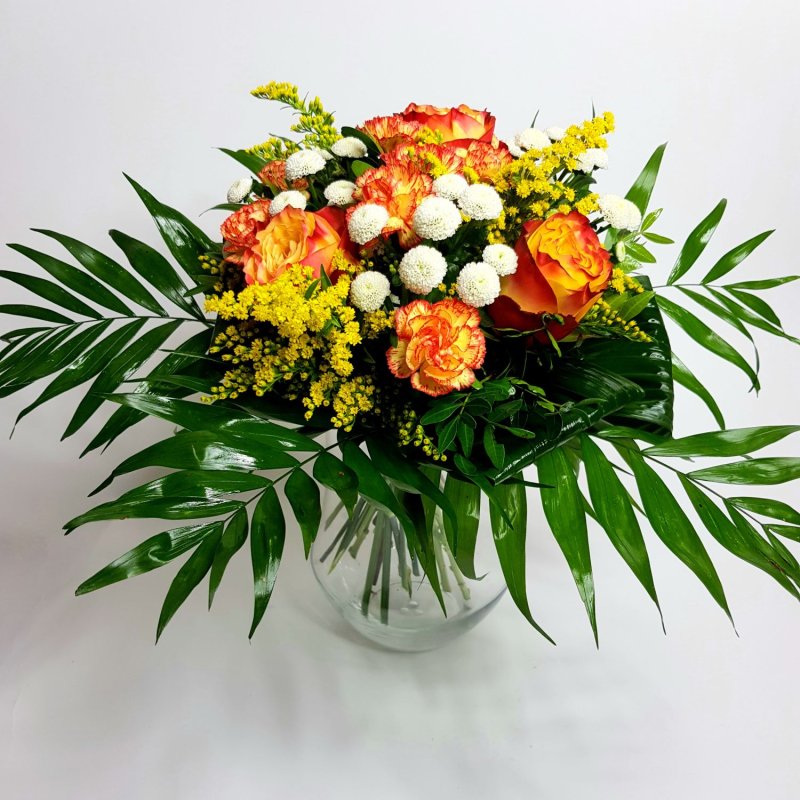 Kytice z růží a karafiátů Sabina