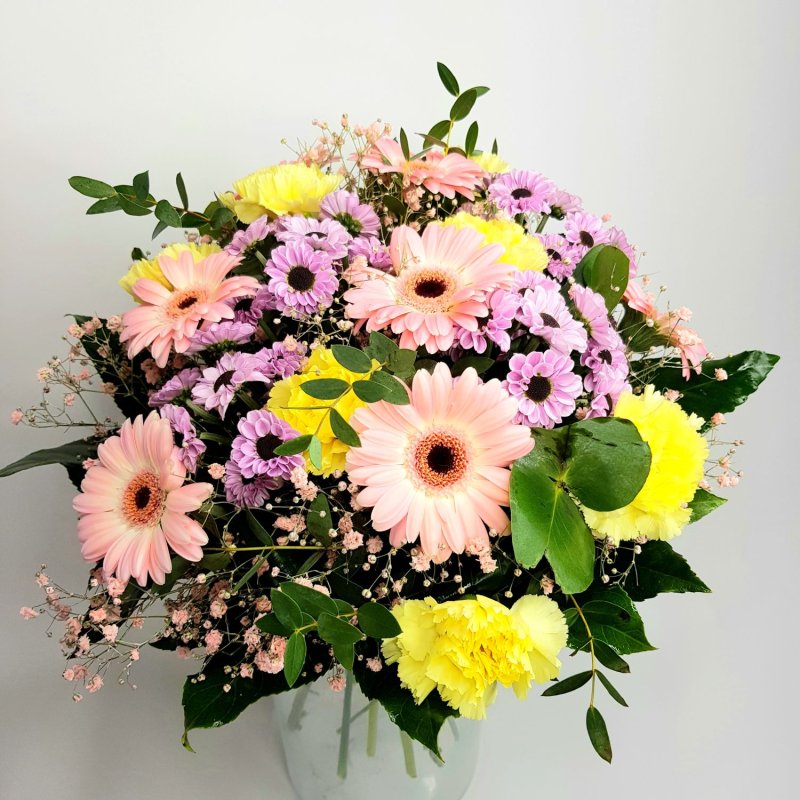 Kytice z gerber Magdaléna