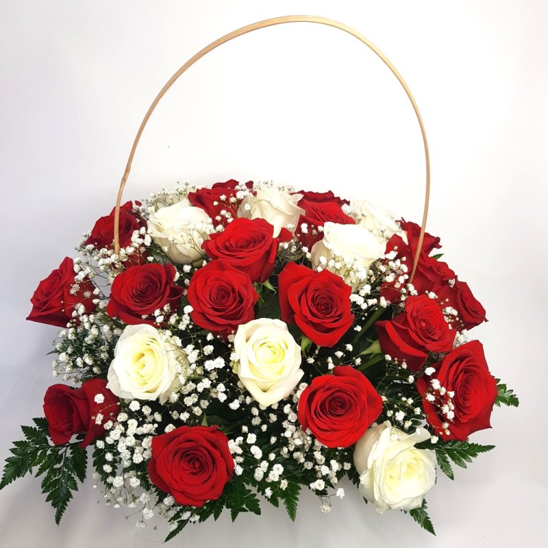 Koš plný růží Zoja